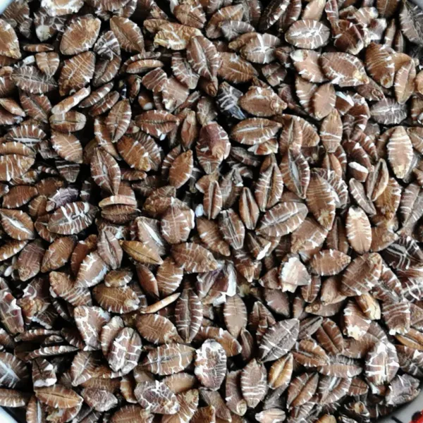 Black barley flakes